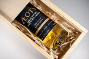 zestaw I miód pitny złoty