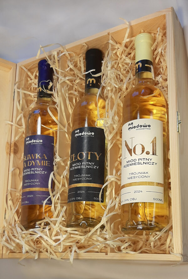 Zestaw miodów pitnych w opakowaniu prezentowym